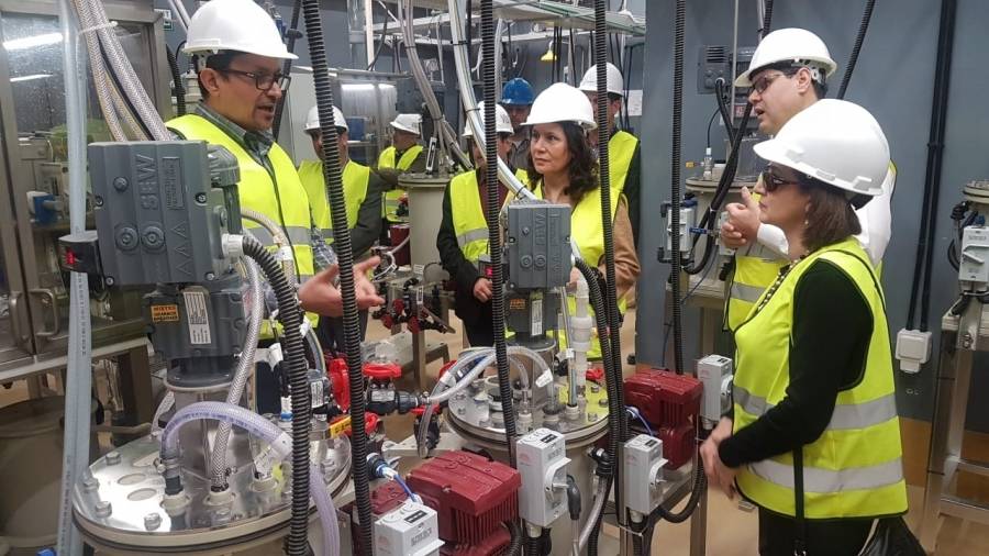 زواتي تطلع على سير العمل بشركة تعدين اليورانيوم