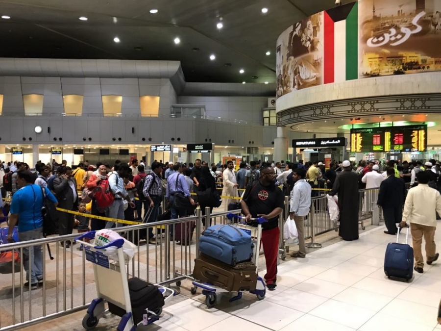 الكويت توقف قراراً يطالب المسافرين بتقديم شهادات بخلوهم من كورونا