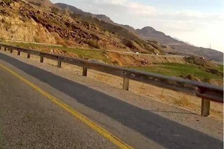 عاجل تدهور قلاب وإصابة السائق في العدسيّة