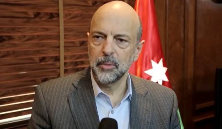 شاهد بالفيديو ... الرزاز: ’الكورونا‘ أثر على الاقتصاد الأردني