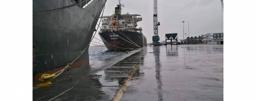 العقبة.. وقف دخول وخروج البواخر جراء تعمق تأثير المنخفض