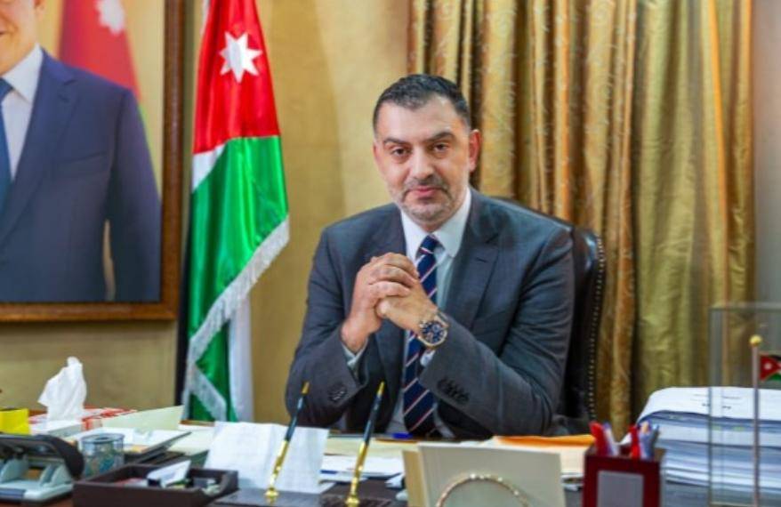 وزير العمل يوجه بتشكيل لجنة تقصي حقائق بخصوص ما تم تداوله من مخالفات بمصنع مؤاب