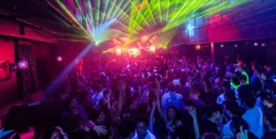 الحكومة تغلق  النوادي الليلية والديسكوهات... وثيقة