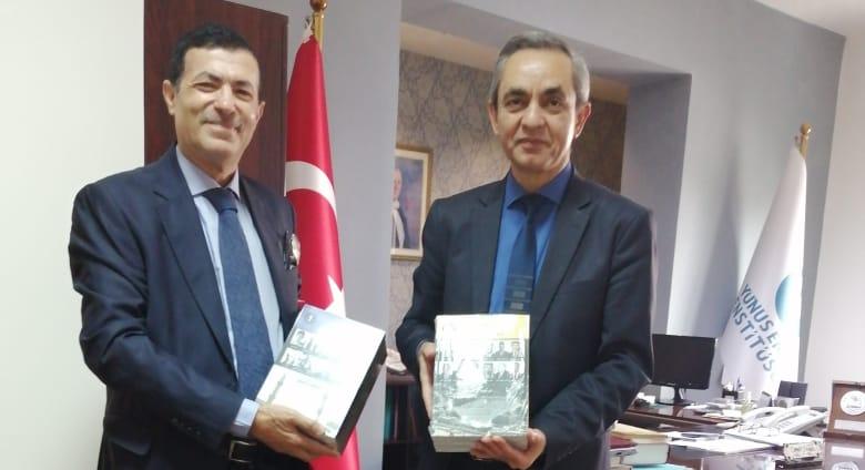 المؤرخ عمر العرموطي يلتقي بمدير المركز الثقافي التركي
