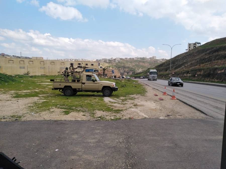 بدء انتشار القوات المسلحة على مداخل ومخارج المحافظات