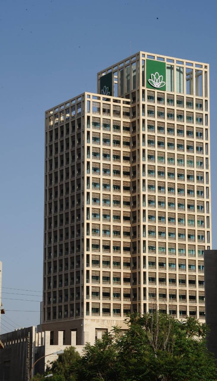 بنك القاهرة عمان يتبرع بمبلغ ١٠٠ الف دينار لوزارة الصحة