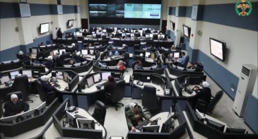 بالفيديو مركز القيادة والسيطرة في مديرية الامن العام يتعامل  مع ٤٣ الف مكالمة هاتفية