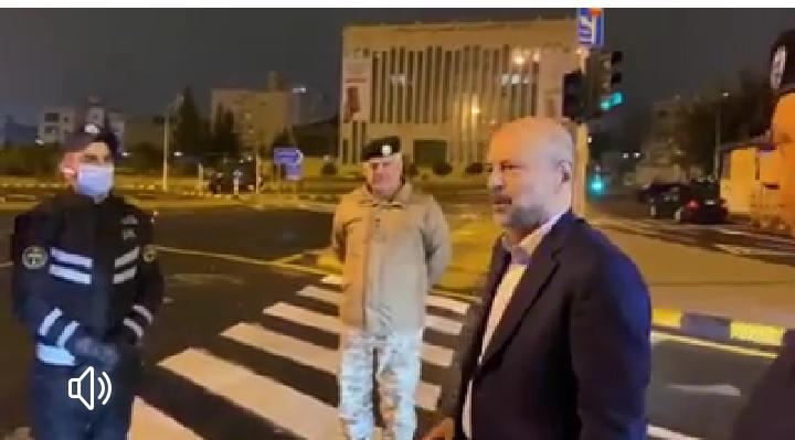 جولة ميدانية لرئيس الوزراء وزير الدفاع يرافقه رئيس هيئة الأركان المشتركة ومدير الأمن العام... فيديو