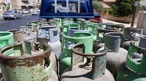 نقيب محطات المحروقات ينفي تحميل ونقل مواطنين بمركبات الغاز