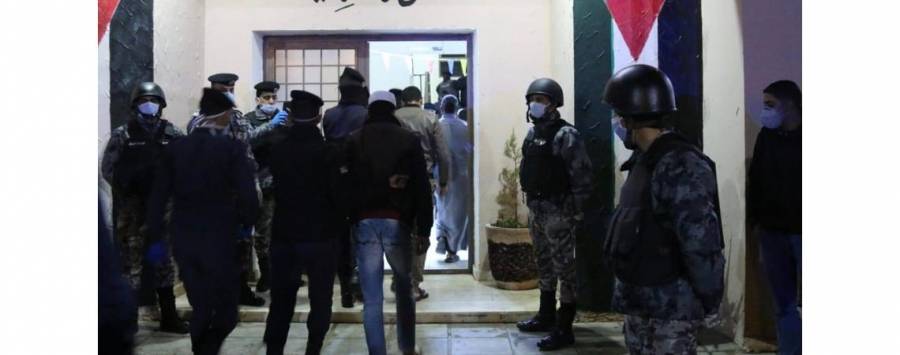 ضبط ١٨٦ شخصا خالفوا اوامر حظر التجول منذ الصباح