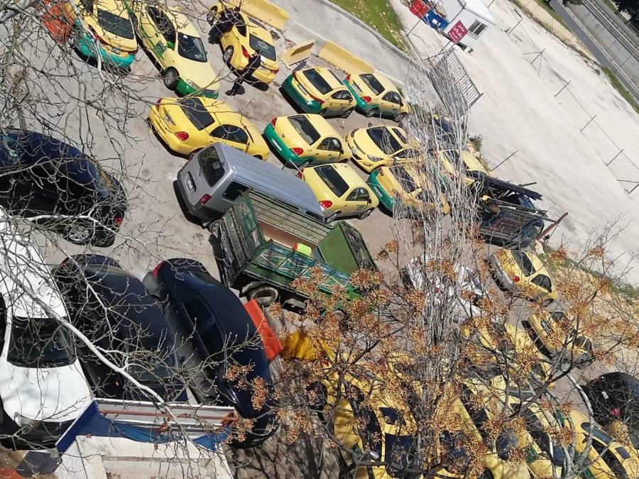 ضبط وحجز ١٢٠ مركبة لغاية الان خالفت اوامر حظر التنقل واستخدام المركبات  .