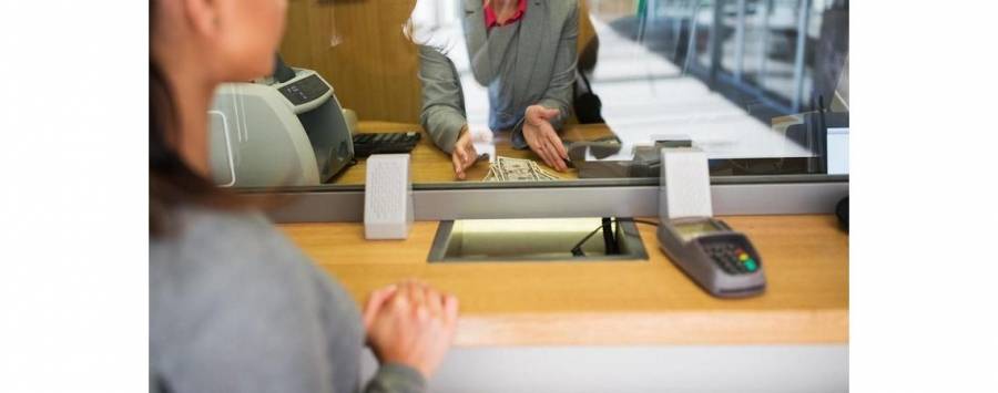 فتح جميع فروع البنوك وشركات الصرافة