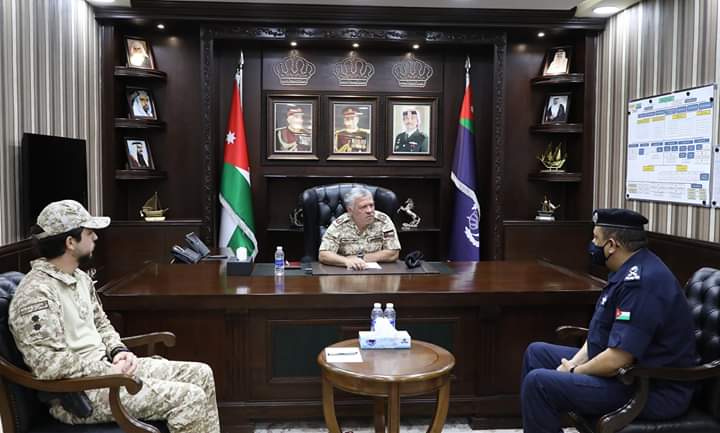 الملك مخاطبا الأمن العام: بوجود نشامى مثلكم، متأكد سنتجاوز الأزمة .