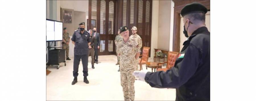 الملـك لمنـتـسبـي الأمــن العــام: أنا وجميع الأردنيين فخورون بجهودكم