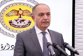 عاجل :: العضايلة: فيما يتعلق بعمل البنوك ومحلات الصرافة: تابع البنك المركزي وخلية إدارة الأزمة بالتعاون مع الأجهزة الأمنية سير العمل في البنوك ومحلات الصرافة. وهناك التزام جيد من قبل المراجعين للبنوك بإجراءات السلامة الصحية. وهو أمر مقدر ومشكور ونشدد على أهمية الاستمرار به