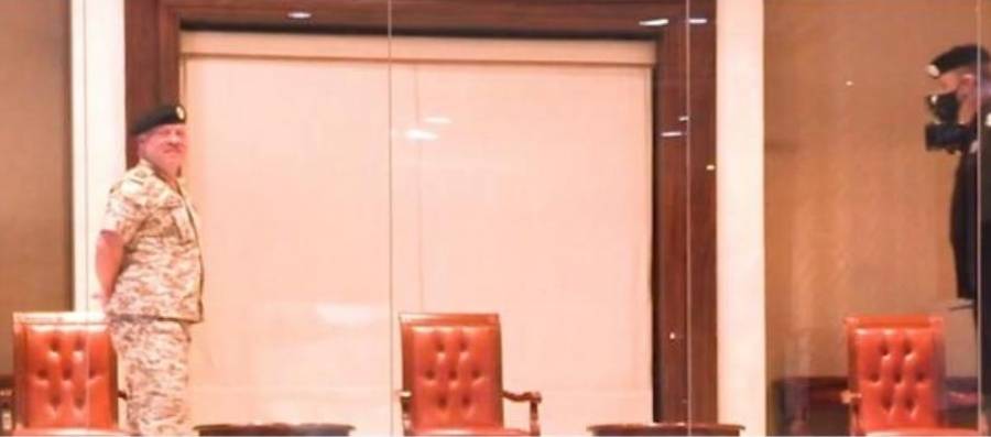 بالفيديو ... حديث القائد لجنده : نقش الحروف الواصلة من القلب إلى القلب ورسائل عزم وقوة