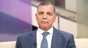 وزير الصحة:  قامت الكوادر الصحية بتنفيذ 1400 فحص للكشف عن الإصابات، وللأسف اعتقدنا أن الأعداد تتناقص، ولكن عدم الالتزام يصيب عائلتك أولاً، كونها تصاب بالمجموع، والبعض يعتقد أن المرض غير خطير، ولكنه خطير ويؤدي إلى عواقب غير محمودة | عاجل