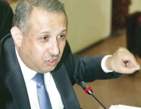 العجارمة : خرق حظر التجول من بعض النواب يشكل جرما يعاقب عليه القانون.