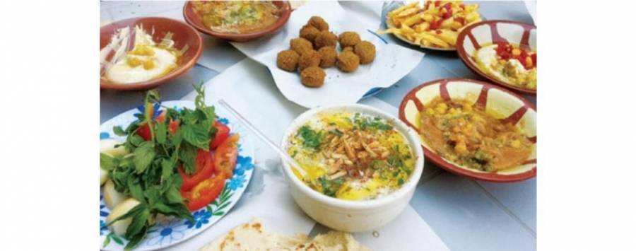 دعوة للسماح للمطاعم الشعبية ومحلات الحلويات بالعمل