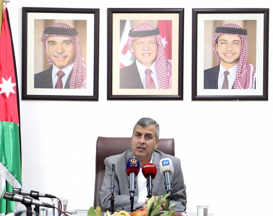 الإعلان عن آلية منح تصاريح المرور للمزارعين وأصحاب الأعمال الزراعية