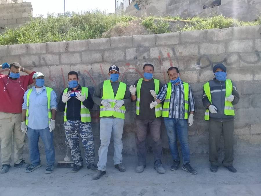 الدعم العسكري المدني الامريكي يقدم مجموعة من المواد المعقمة الى بلدية الزرقاء