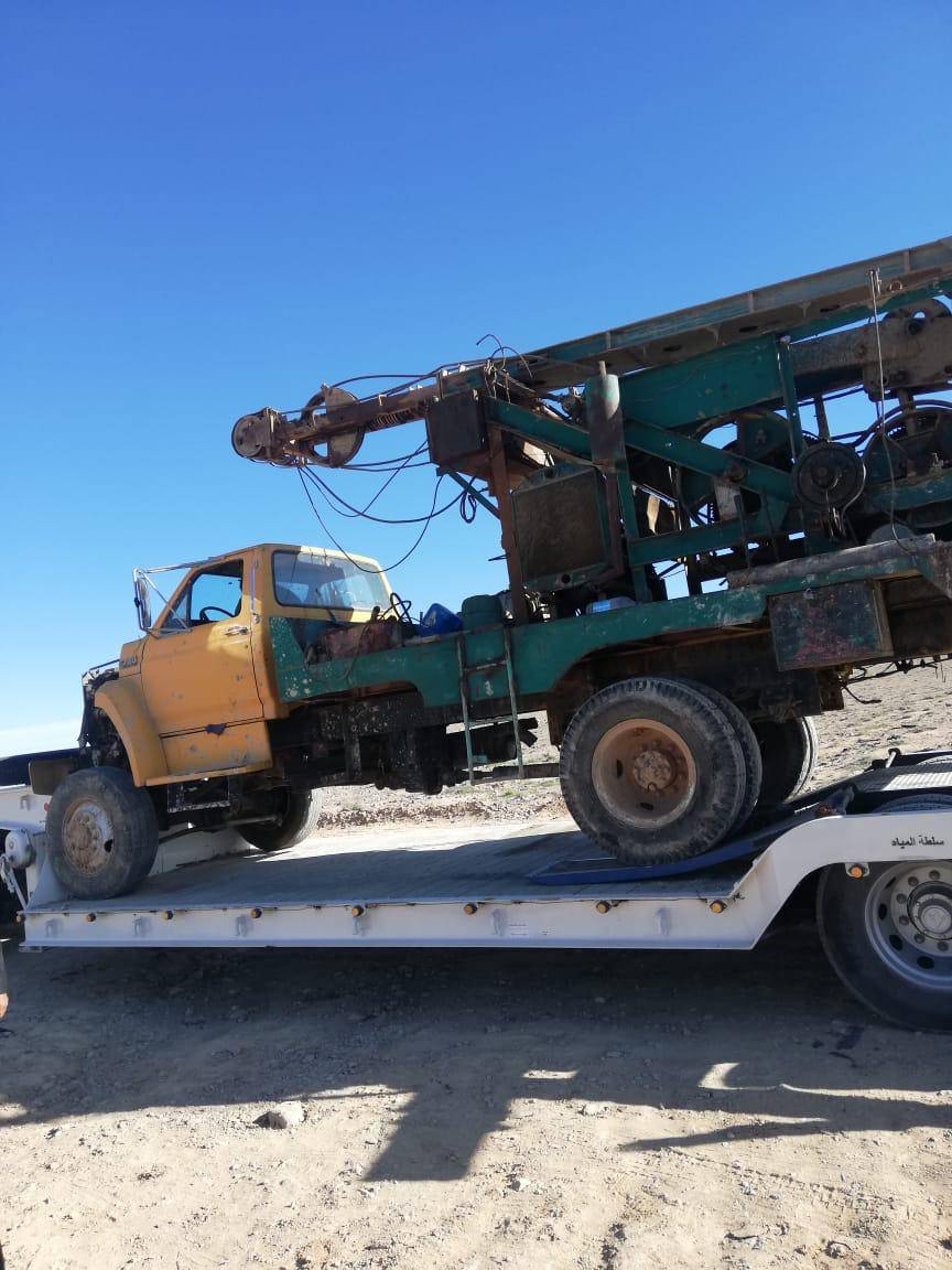 توقيف 4 أشخاص بمعان حفروا بئرا ثانية خلال الحظر (صور وفيديو )