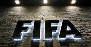 الفيفا يجري تعديلات جديدة على قانون لعبة كرة القدم