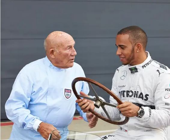 Formula One legend Sir Stirling Moss has died at the age of 90.
