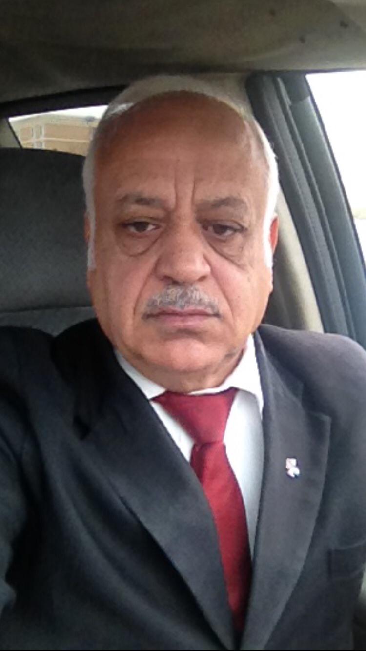 العزابي وعشق البيض