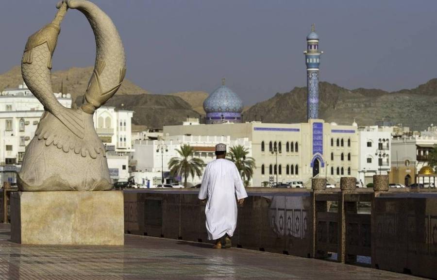 سلطنة عمان تسجل 128 إصابة جديدة بفيروس كورونا ليرتفع الإجمالي إلى 727