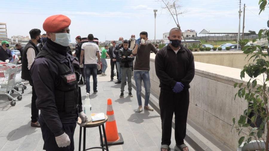 الامن العام تواصل  تنفيذ مبادرتها  مسافة آمان 