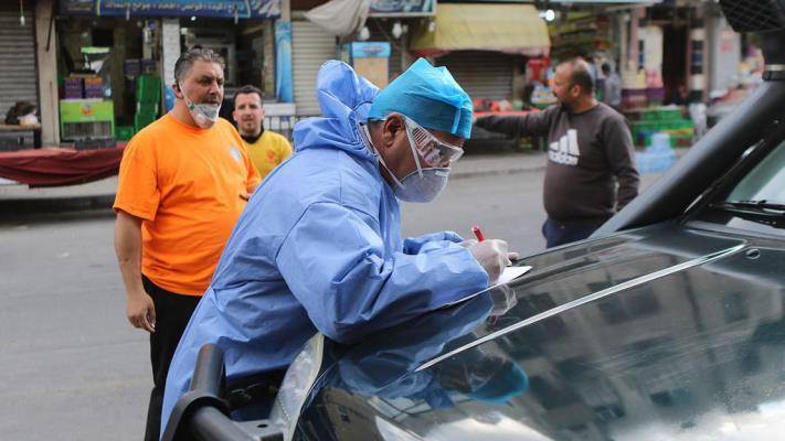 جمع 400 عينة فحص كورونا بإربد في يوم