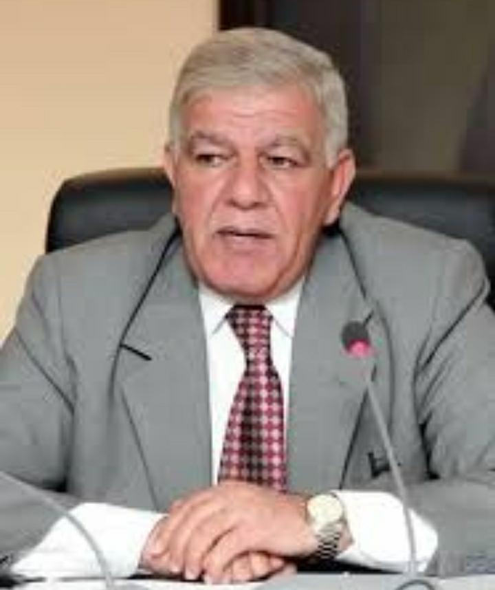 محافظ العاصمة 48 ساعة متواصلة في مكتبه التزاما بالحظر الشامل