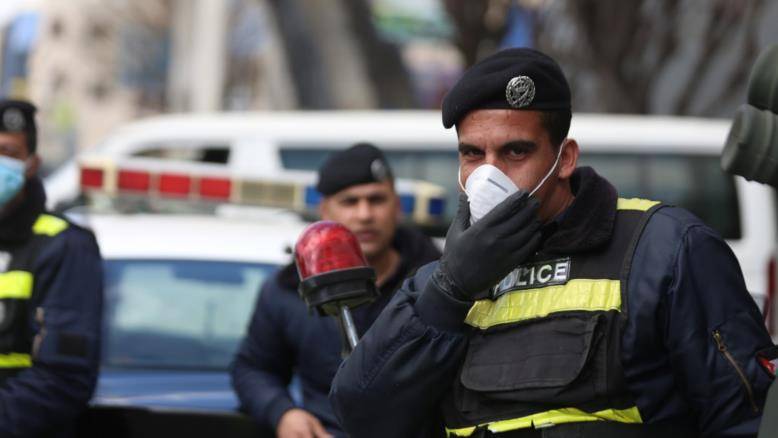 توقيف معلمين اثنين خالفا قانون الدفاع في العقبة