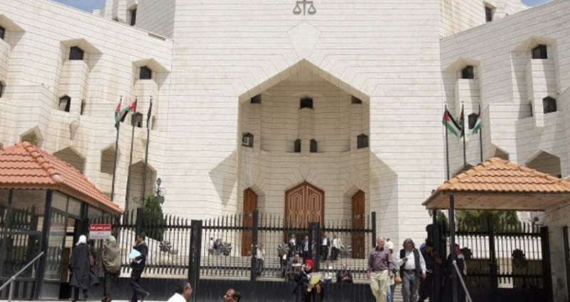 عاجل : رئيسا السلطة القضائية و الإدارية العليا يتبرعون بـ30 من رواتبهم و قرار بوقف العمل بزيادات القضاة لعام 2020