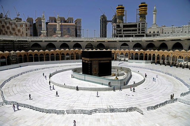 Middle East braces for bleak Ramadan as virus threat lingers