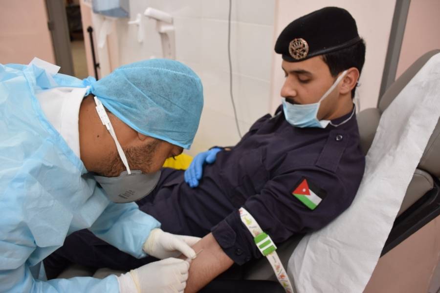 مبادرة شرطة الرمثا ( فزعة النشامى ) تنطلق من مستشفى الملك المؤسس بالرمثا