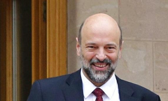 الرزاز: نجحنا في المرحلة الأولى وعلينا تحقيق معايير الصحة والمسؤولية على الجميع