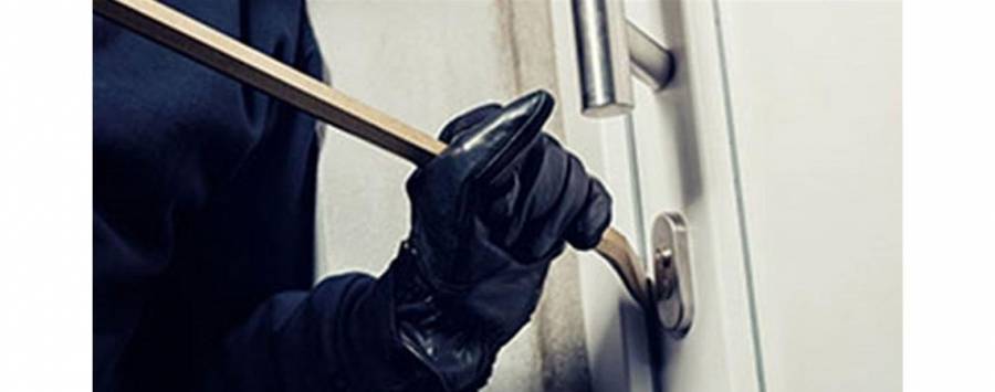 اربد : لص سرق 3 الاف دينار فأضاعها مجددا وأمانة معلم تعيدها لصاحبها