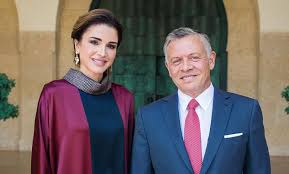 الملك والملكة يتواصلان مع كوادر في 3 مستشفيات قبيل الإفطار