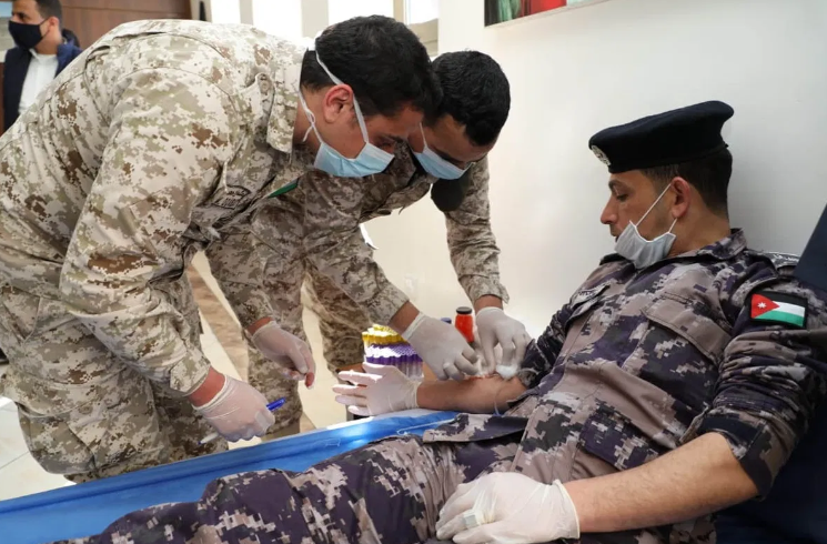 45 يوما لم يجد المرضى متبرعين بالدم فتناوب جنود الجيش العربي على ذلك