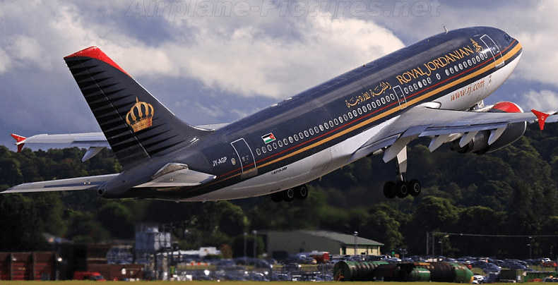 وزير النقل : كلفة عودة الأردنيين تشمل تذكرة الطيران والإقامة