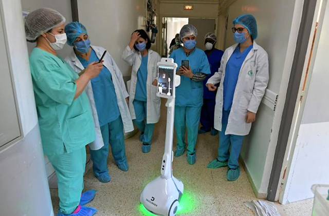 Robot helps Tunisia medics avoid infection from virus patients