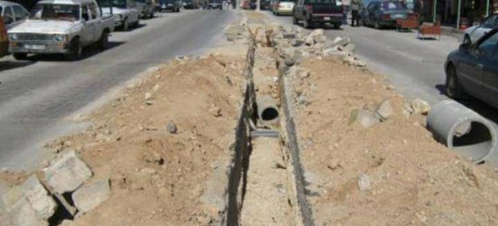 المومني ينتقد اعمال الحفريات التي تقوم بها سلطة المياه.. تفاصيل