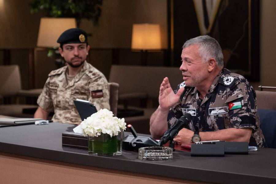 جلالة الملك يلتقي مبادرة اترك أثر التطوعية