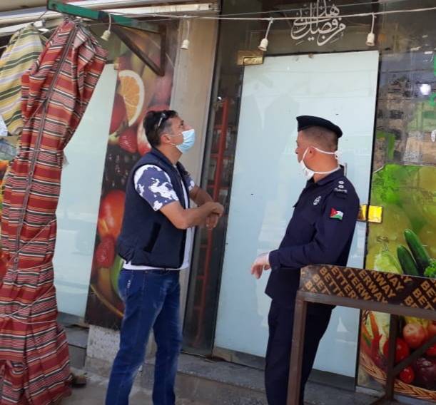 إغلاق اكبر المولات للخضار والفواكه في الزرقاء... تفاصيل