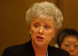 الأميرة منى الحسين تهنئ الممرضات والممرضين بيوم التمريض العالمي