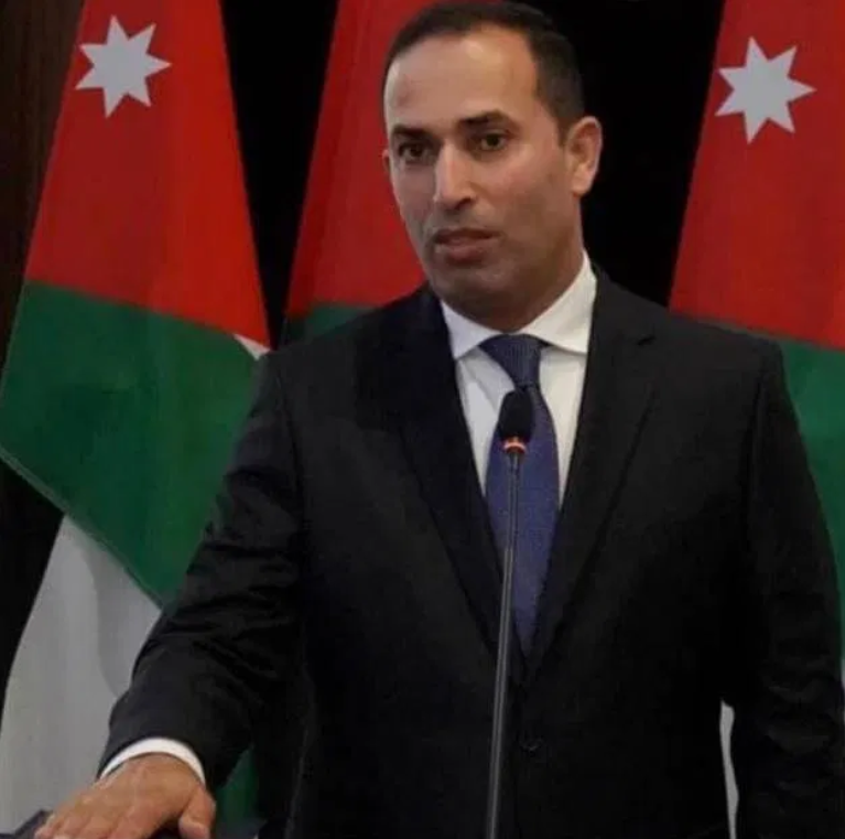 السفير الطراونة: في تونس يتابع حالة مرضية لاردنية ويوفر الدواء لها قبل اذان الفجر