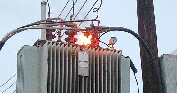 طائرات ورقية تتسبب بانقطاع الكهرباء عن مناطق في الاغوار الشمالية