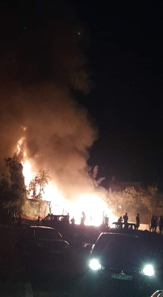 الدفاع المدني يخمد حريق في السوق الشعبي ومشتل في منطقة النصر ... صور